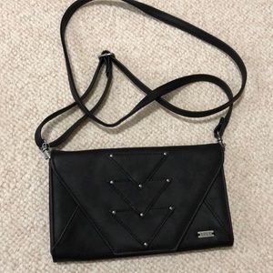Cross body